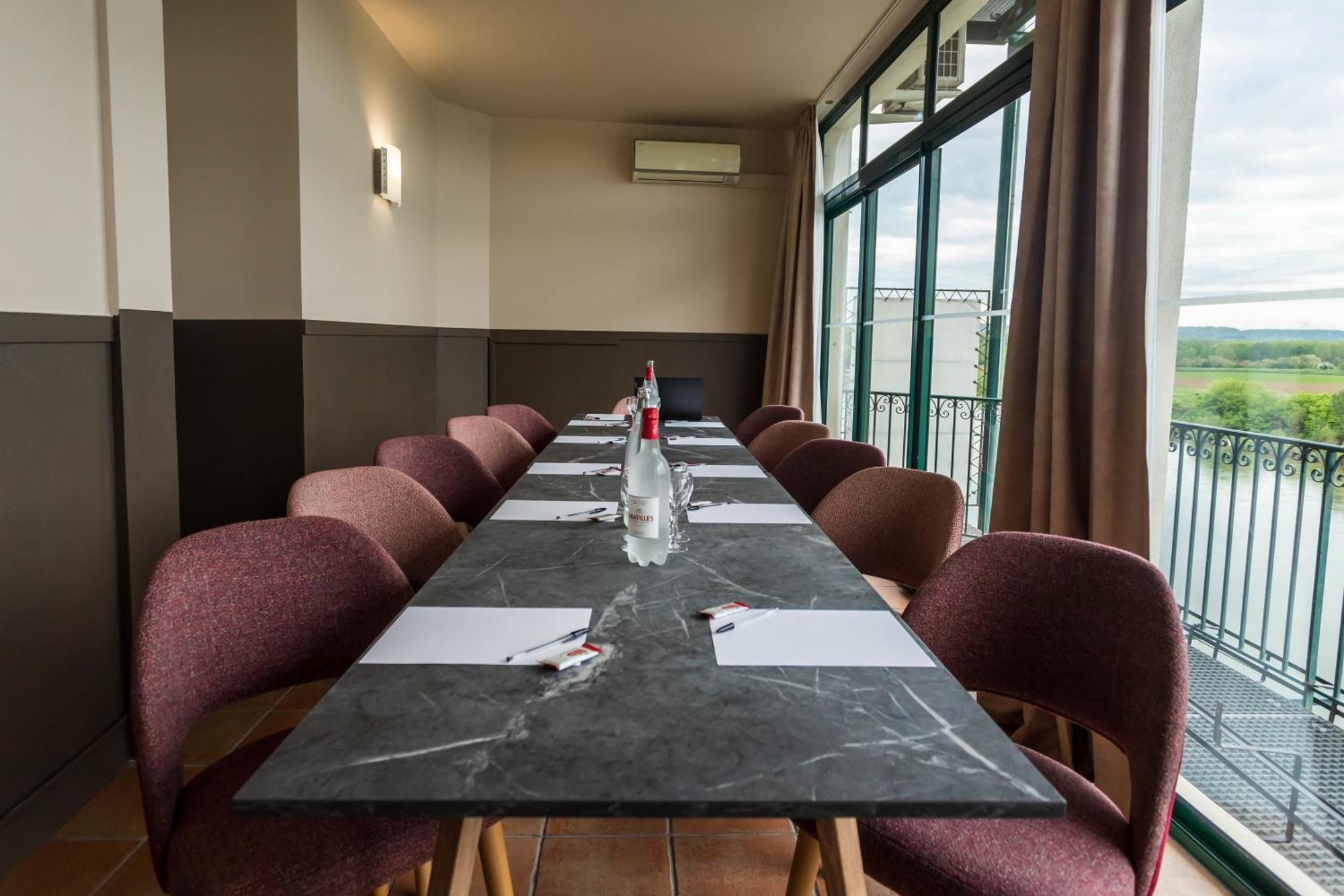 Hotel Restaurant Cote Garonne Le Balcon Des Dames - Tonneins Fauillet Marmande - Vue Panoramique Bord De Garonne Chambres Climatisees Exterior photo